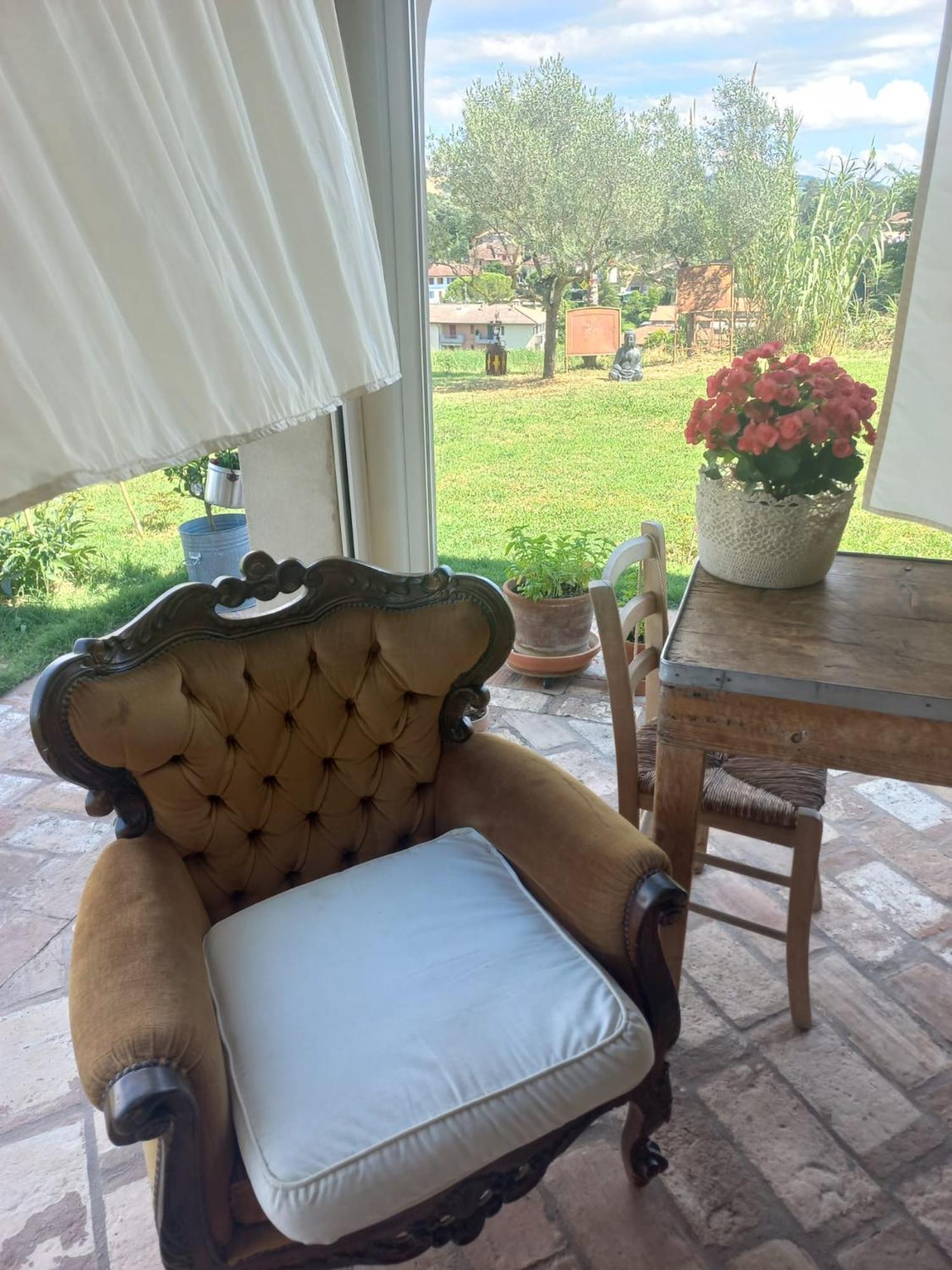 Bed and Breakfast Beb Montefratta Fratta Terme Exterior foto