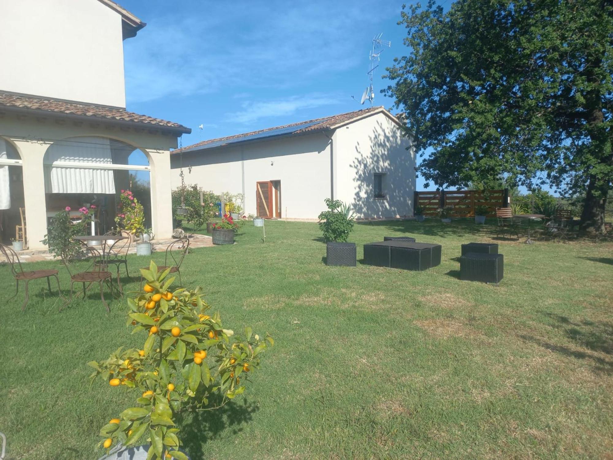Bed and Breakfast Beb Montefratta Fratta Terme Exterior foto